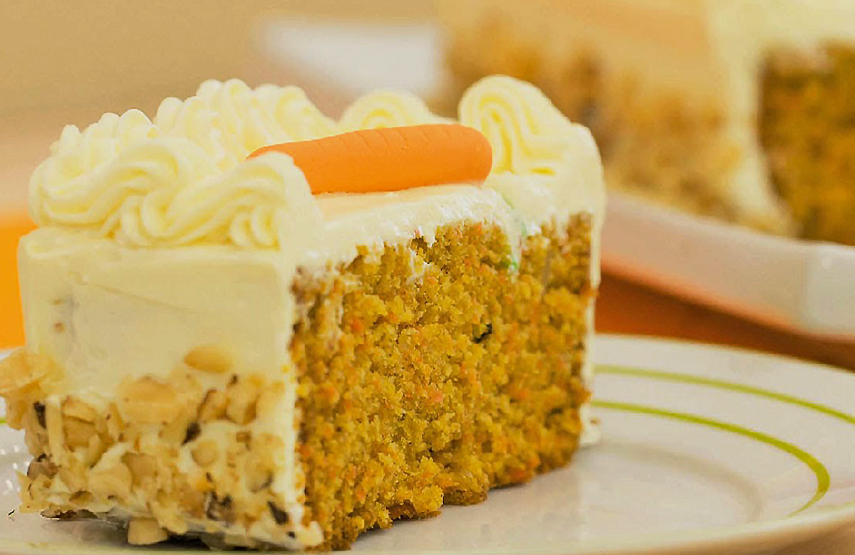 Read more about the article Carrot Cake With Cream Cheese Frosting