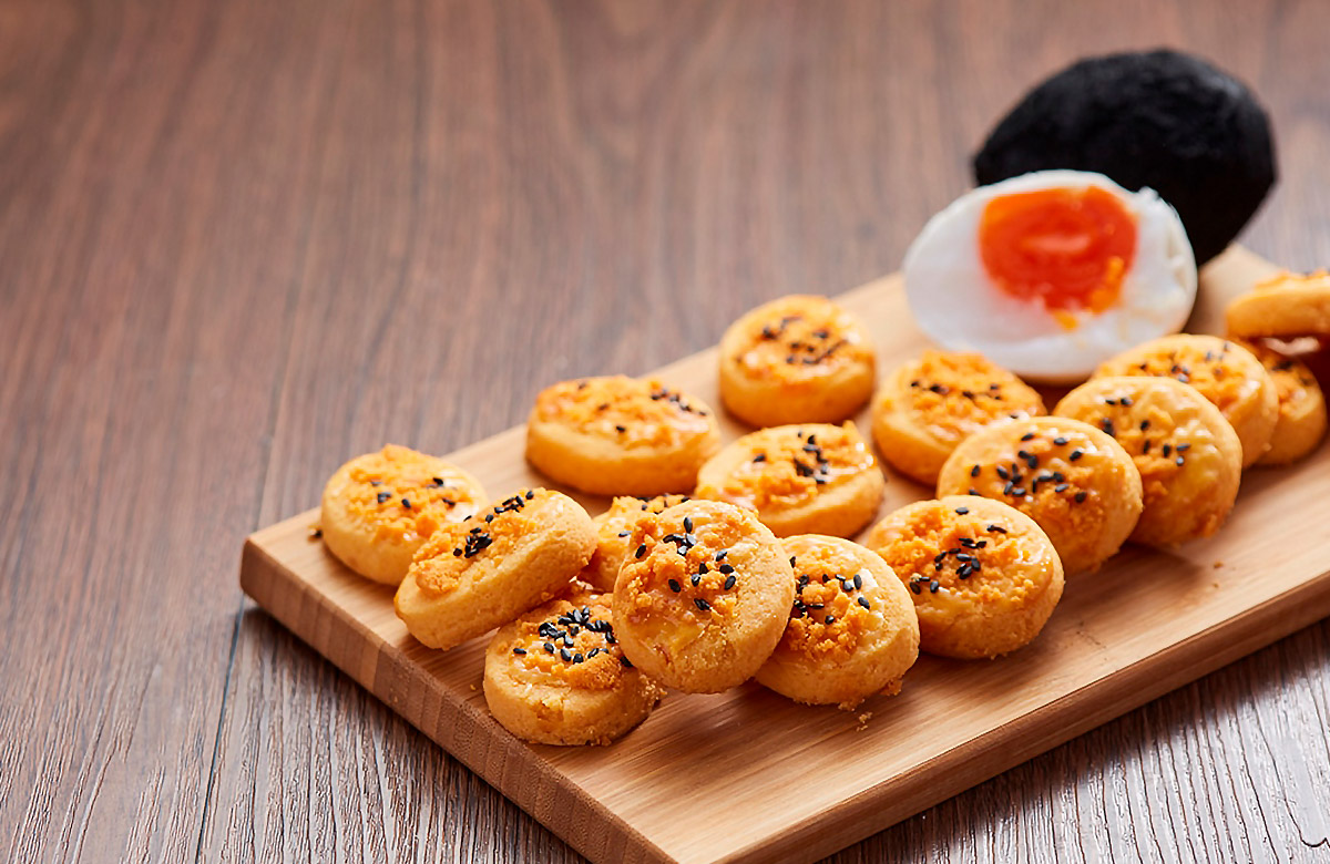 Read more about the article Salted Egg Yolk Cookies
