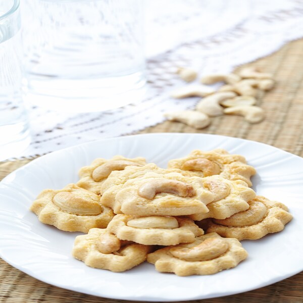 Read more about the article Cashew Nut Cookies