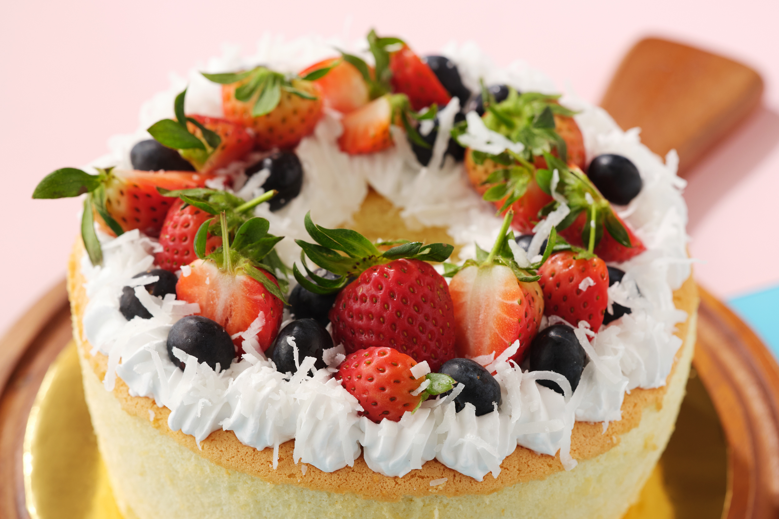 Read more about the article Mocha Coconut Angel Cake